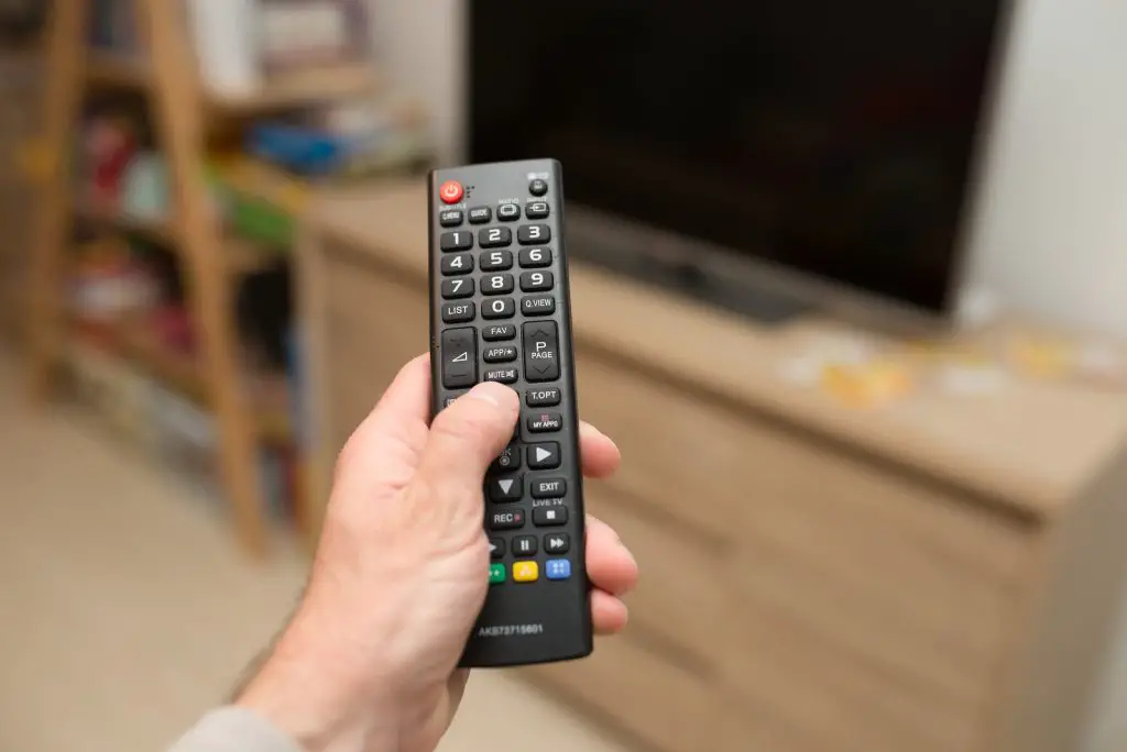 What Causes The Samsung Smart TV Remote Control Red Light Blinking