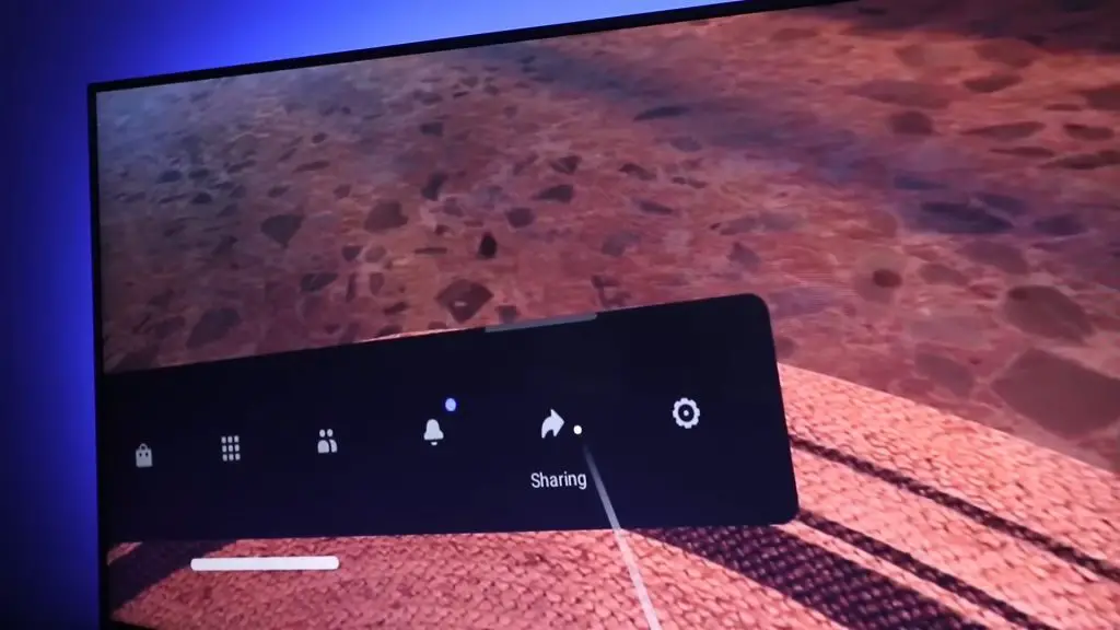 How To Cast Your VR Headset To Your Samsung Television Using Your Phone