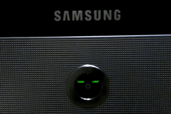 Samsung tv blinking green light