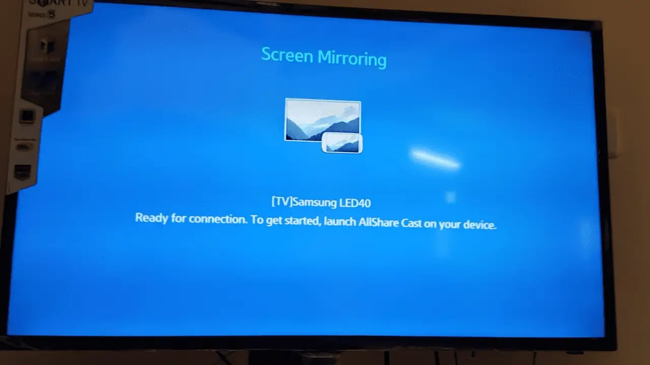 Connecting with a Samsung AllShare Hub